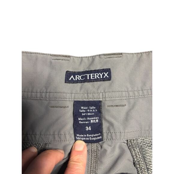 Arc'teryx Hiking Shorts Mens 34 Gray Nylon Hiking Outdoor Zip Pocket Performance - Picture 5 of 9